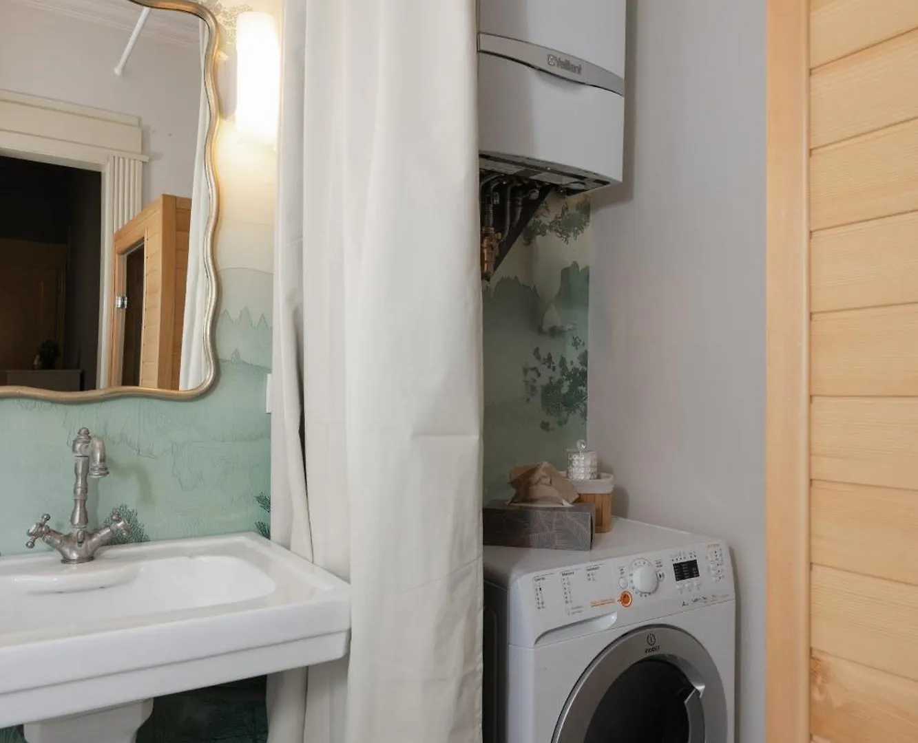 Airstay Prague : Deluxe Apartment Old Town