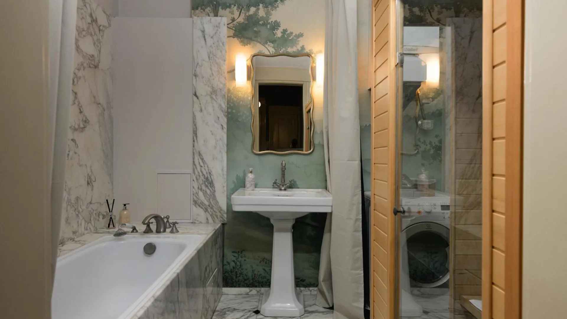 Airstay Prague : Deluxe Apartment Old Town